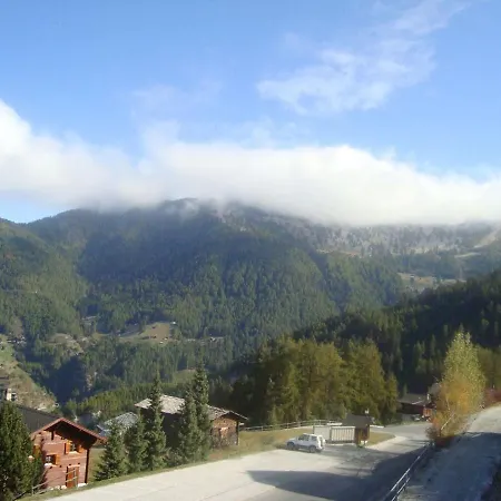 Mountain View Chalet In La Tzoumaz Near Ski Slopes شاليه